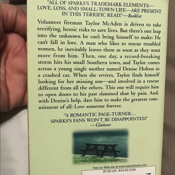 Nicholas Sparks books - Picture 5 of 6